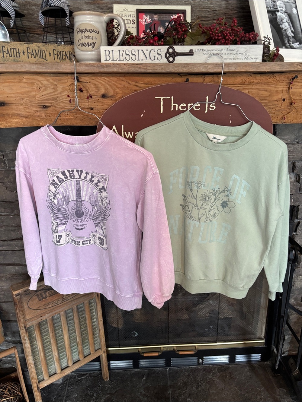 Bundle of 2 Sweatshirts